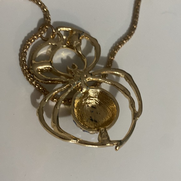 SPIDER NECKLACE 14” GOLD TONE WITH AURORA BOREALIS RHINESTONES NWOT - Picture 7 of 7